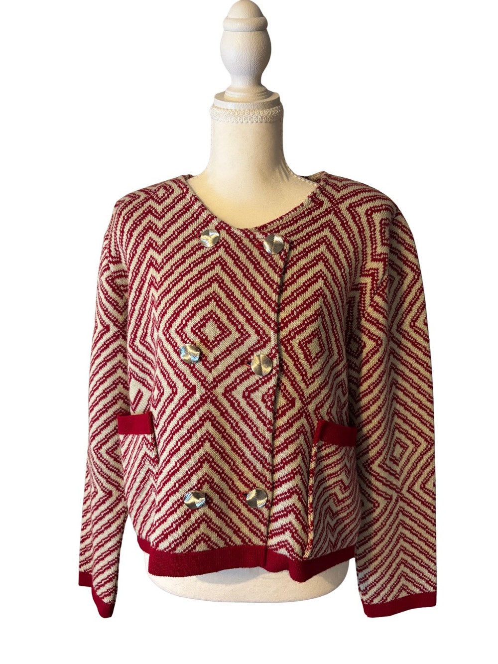Geometric Crewneck Cardigan in Red and Cream
